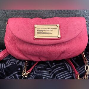 Marc by Marc Jacobs Classic Q Karlie Crossbody Bag in pink leather